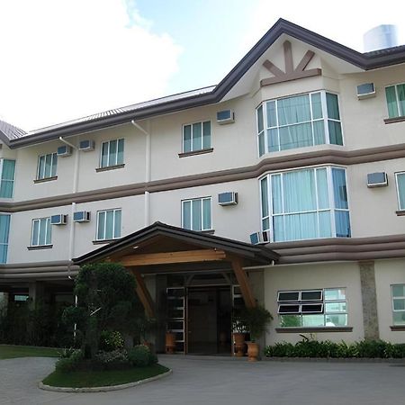 Chocolate And Berries Hotel Baliuag Buitenkant foto